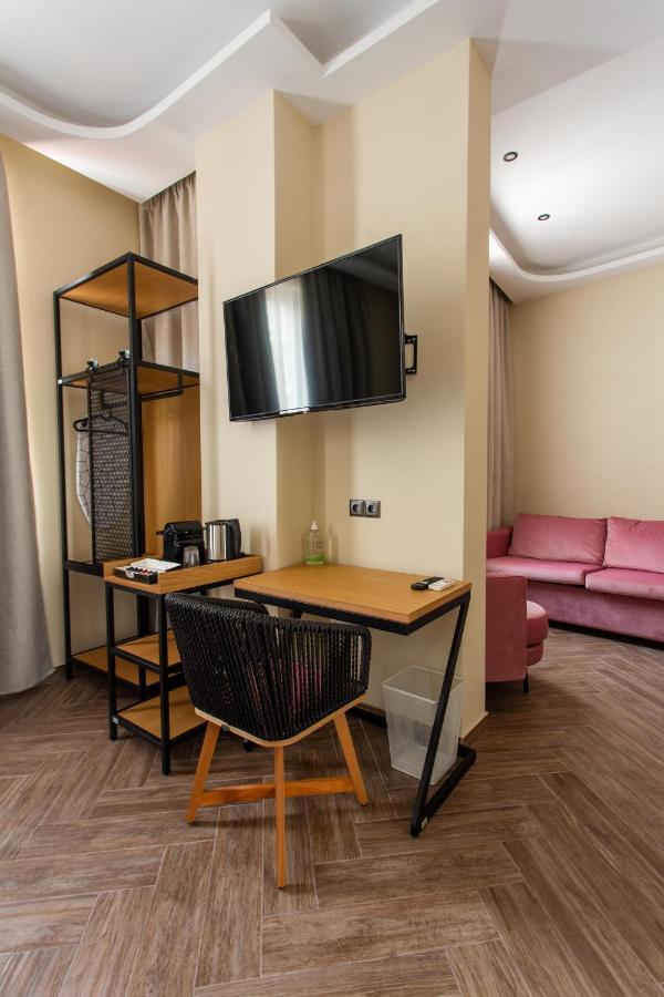 Leone Suites Thessaloniki Exterior photo