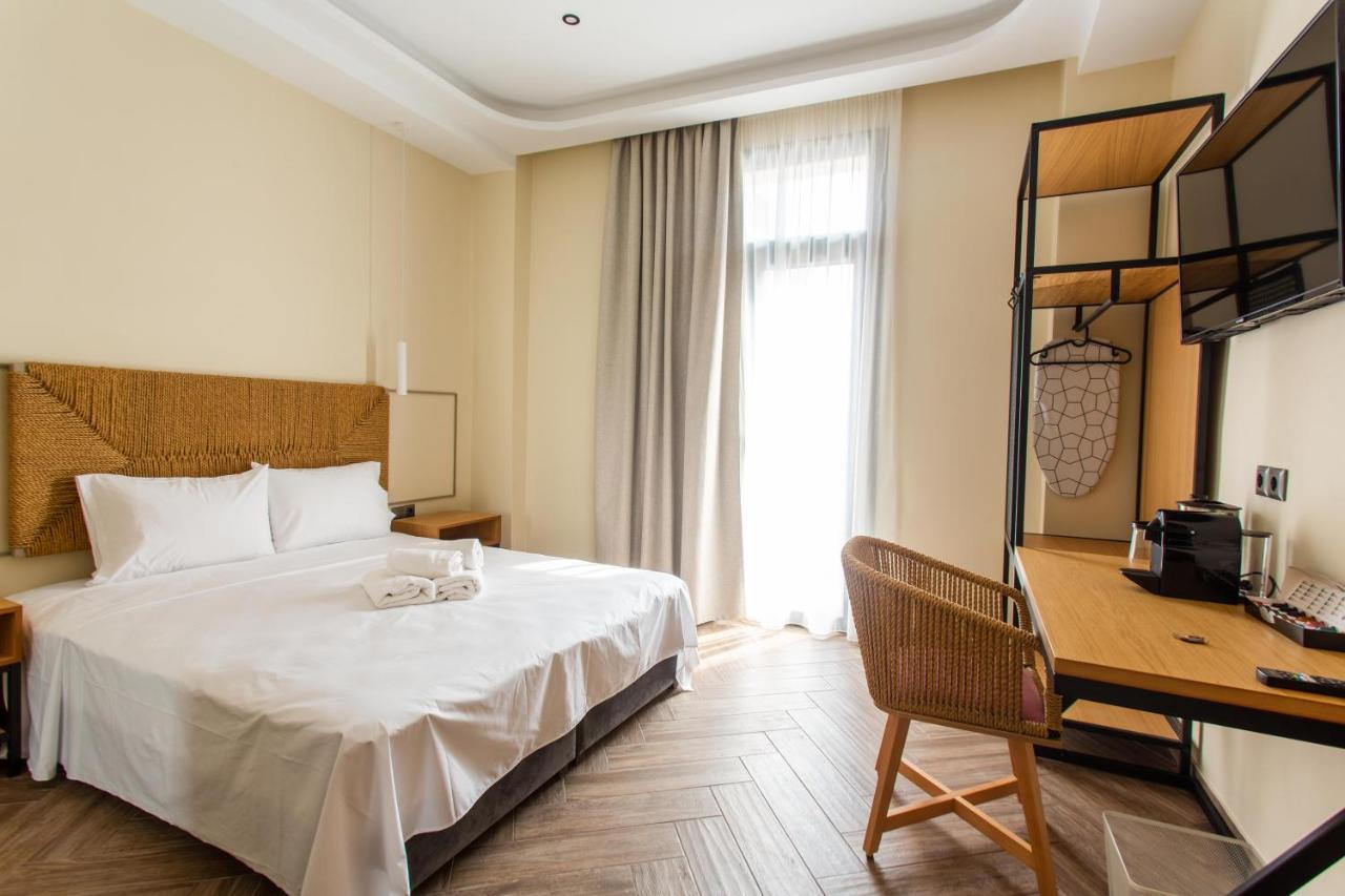 Leone Suites Thessaloniki Exterior photo