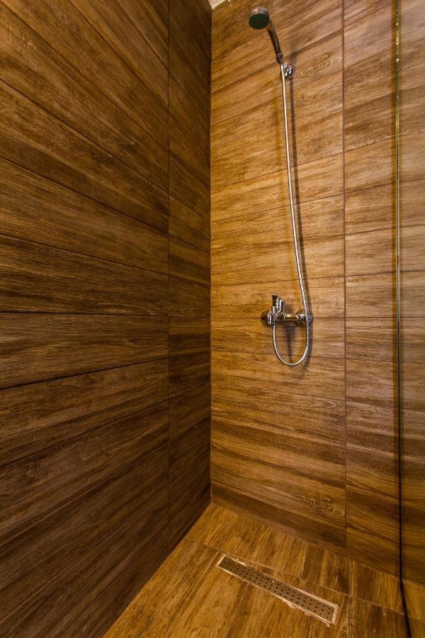Leone Suites Thessaloniki Exterior photo